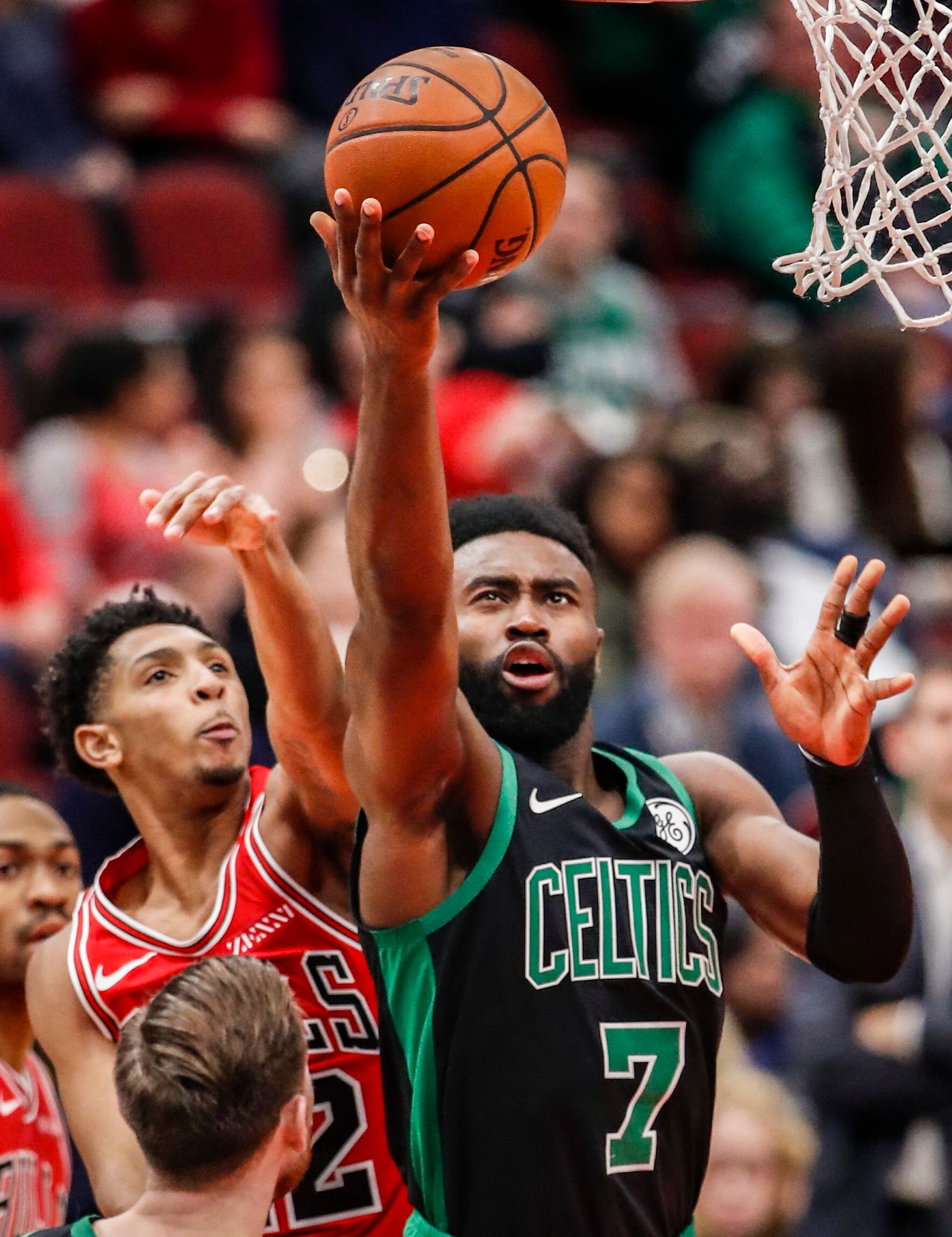 国安队备战亚冠：两天假期后的全力以赴（两天短休后，国安全情投入亚冠备战）