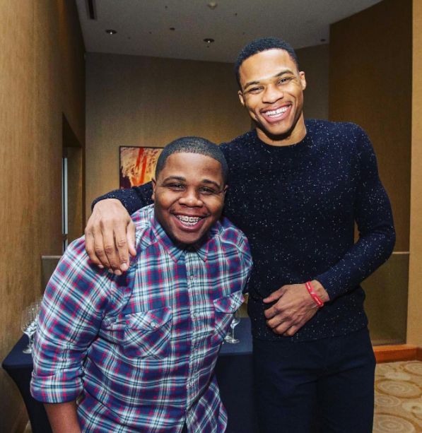 法媒预测摩纳哥vs大巴黎首发：登贝莱PK巴洛贡，波巴替补（法媒预测摩纳哥战大巴黎首发：登贝莱对决巴洛贡，波巴替补待命）