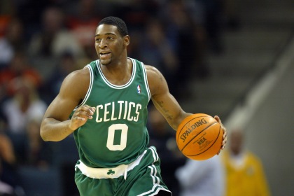 巴媒：内马尔左膝半月板受伤，无缘2025年剩余全部赛事（巴西媒体：内马尔左膝半月板受损，将缺席2025年余下所有比赛）